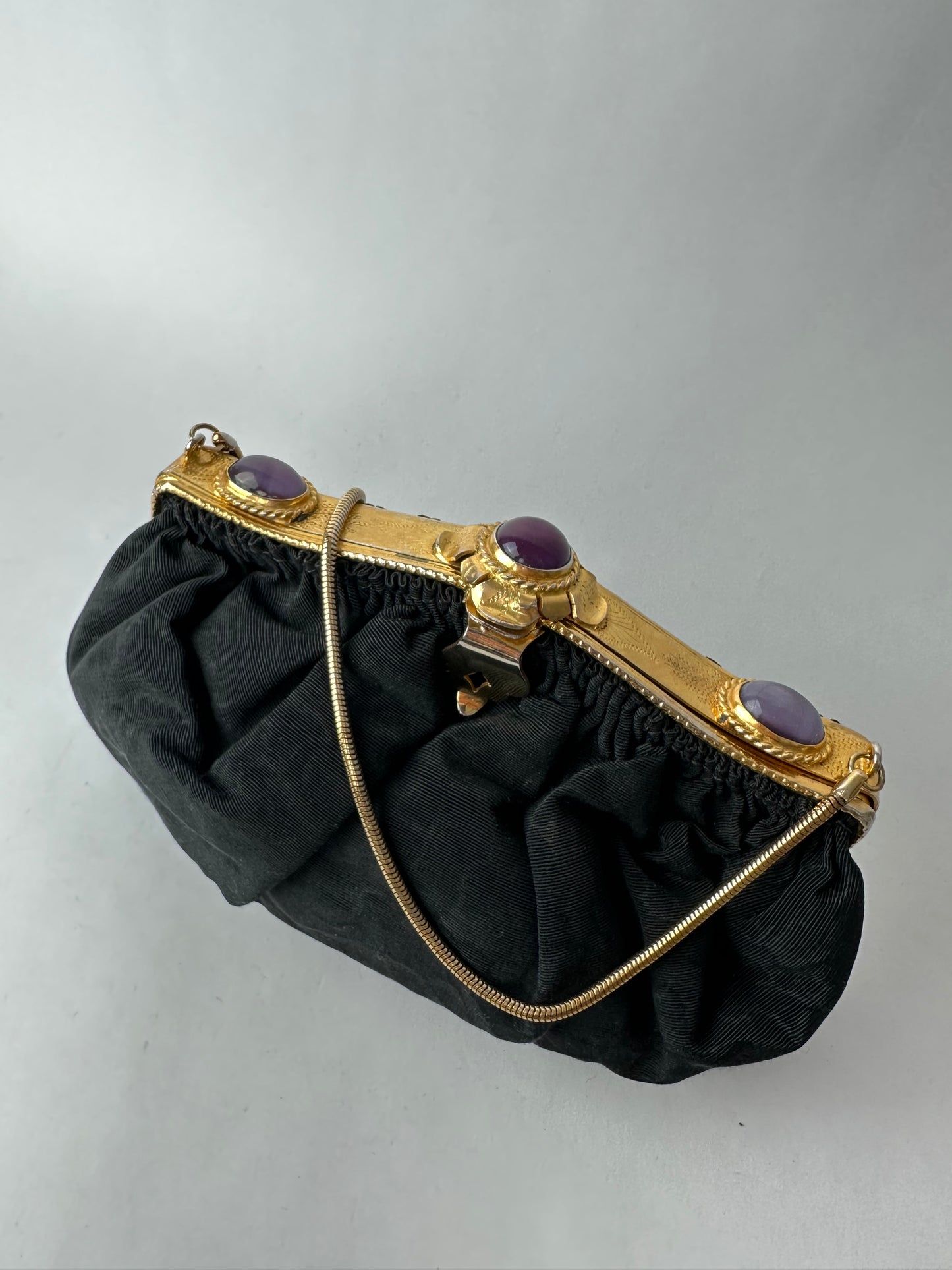 MINAUDIERE black canvas with 3 purple stones