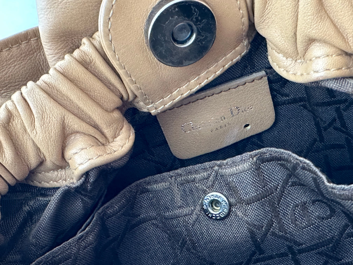 CHRISTIAN DIOR small malice bag in beige gathered leather, marbled resin beads