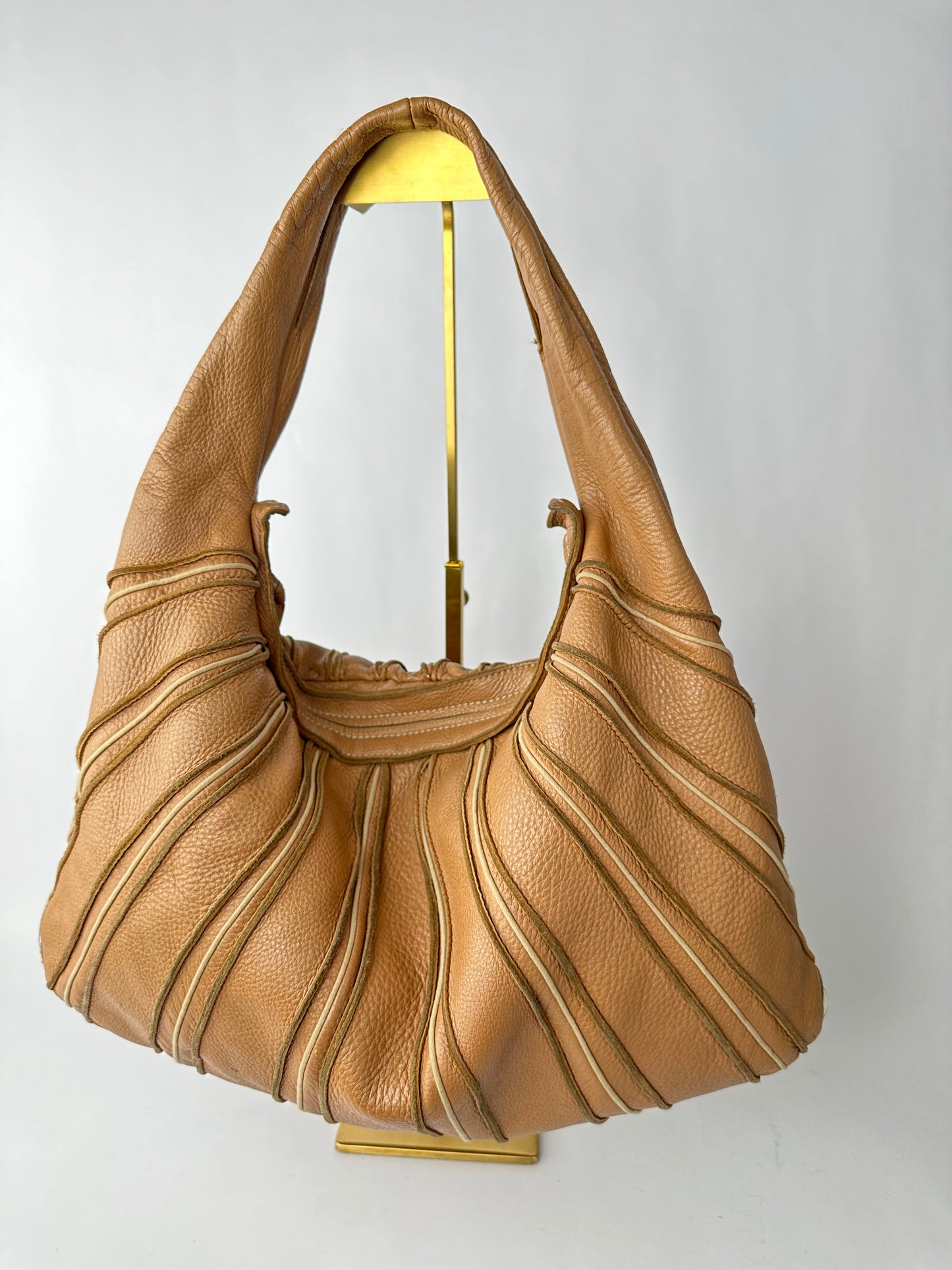 BOTTEGA VENETA shoulder tote bag in pink-beige grained calfskin with brown suede calf lining