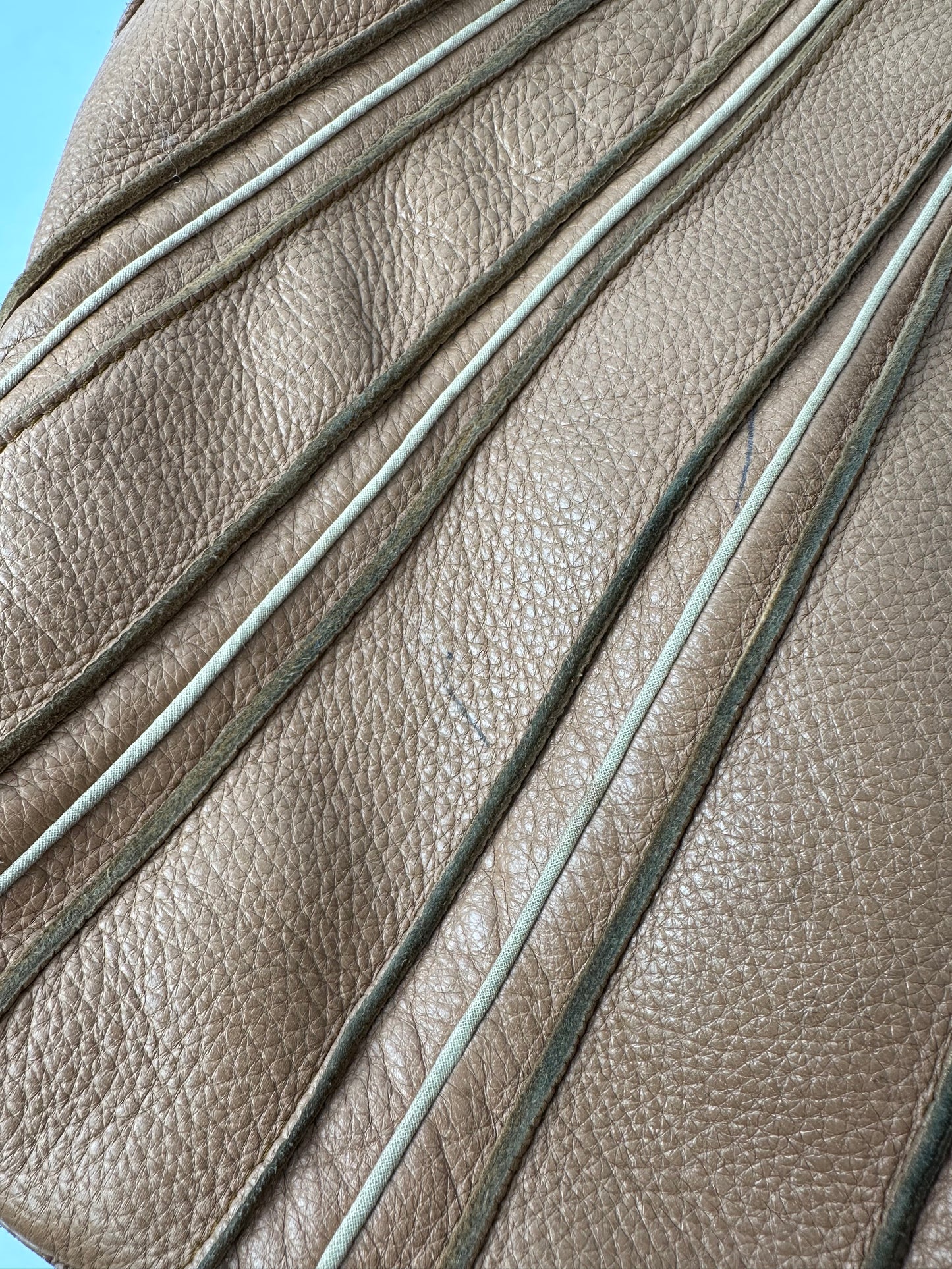 BOTTEGA VENETA shoulder tote bag in pink-beige grained calfskin with brown suede calf lining