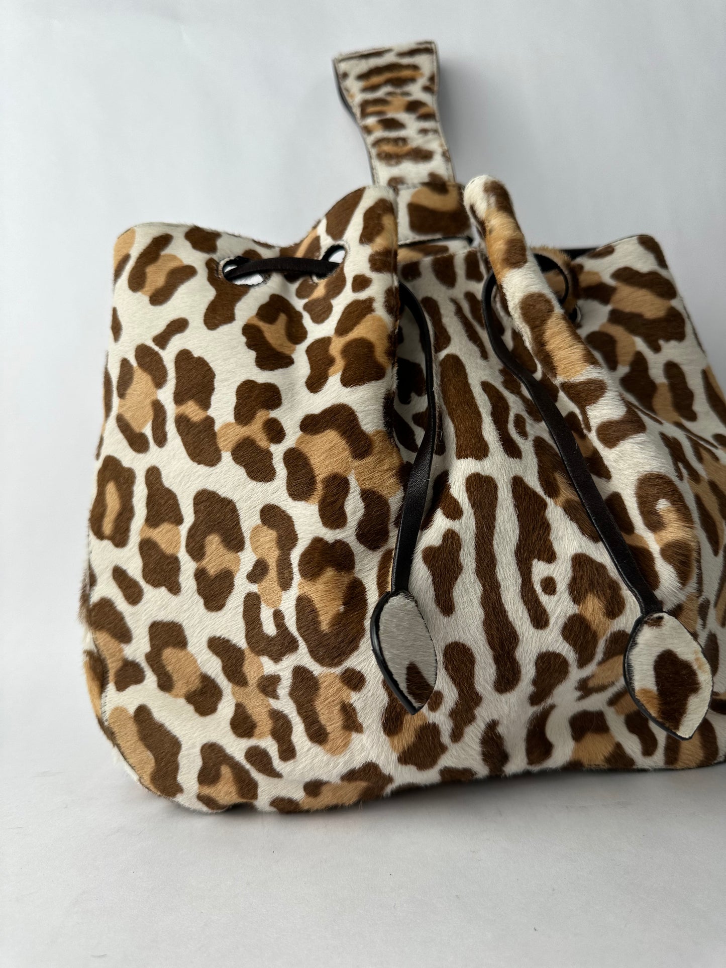 Alaia leopard print bag