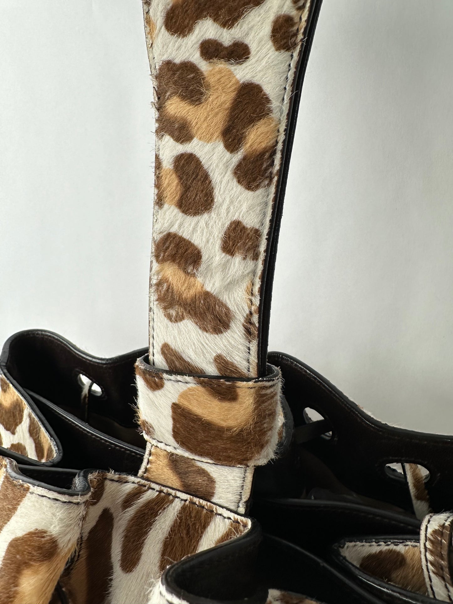 Alaia leopard print bag